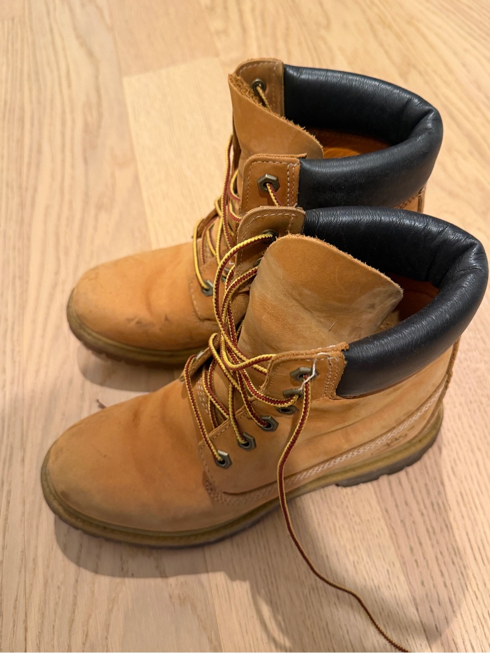 Timberland Wheat Leather Boots with Black Collar
